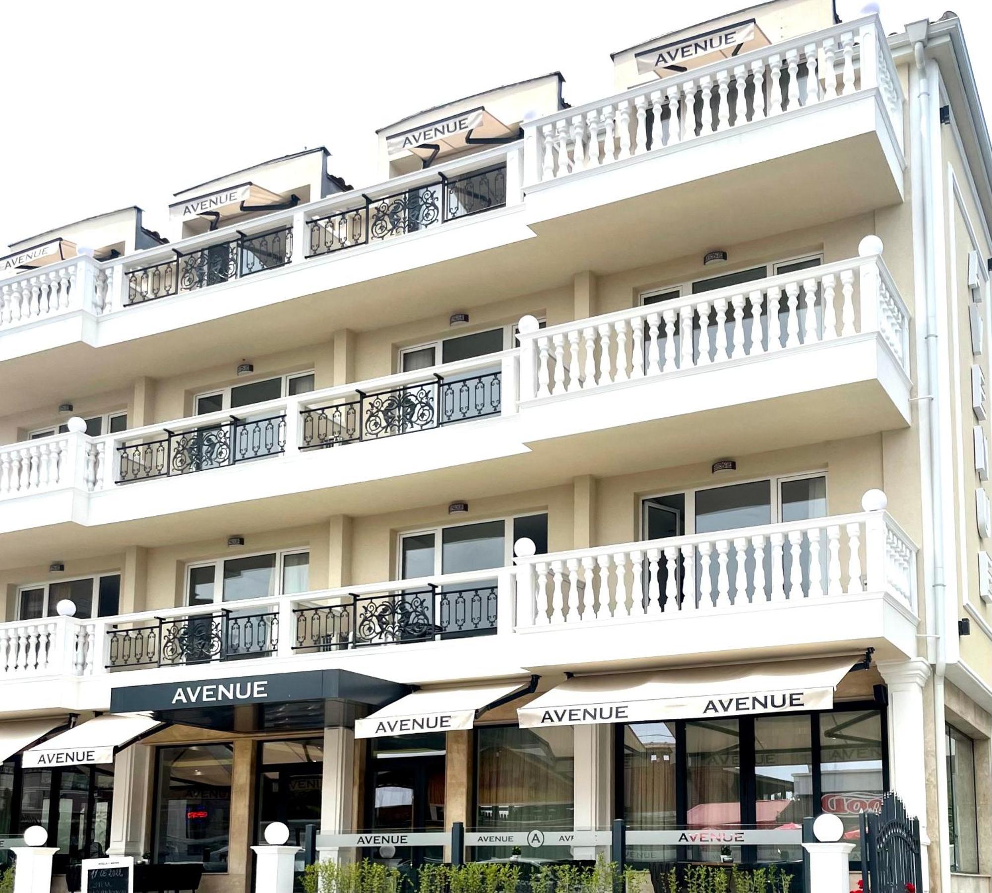 רבדה Hotel Avenue מראה חיצוני תמונה