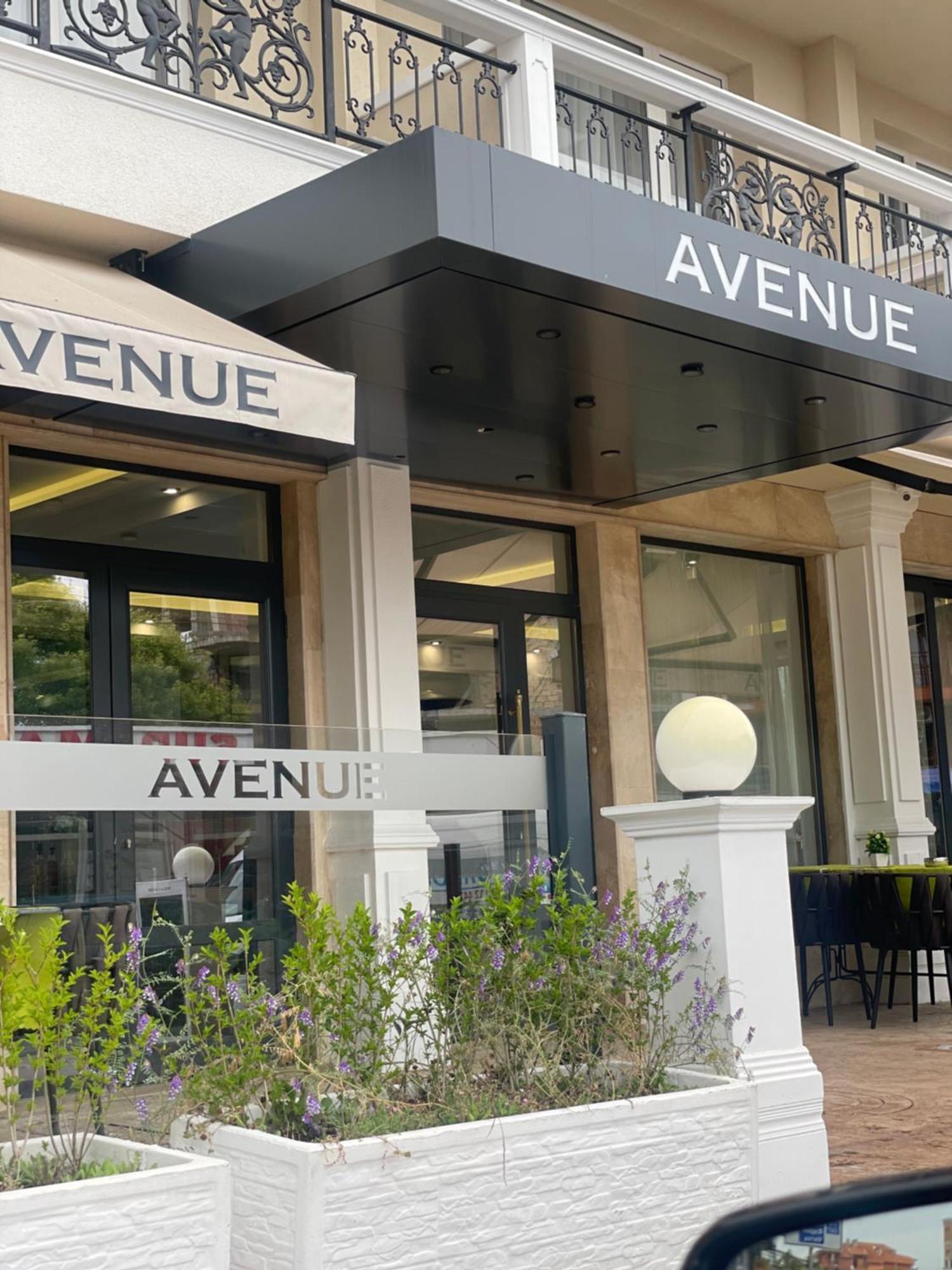 רבדה Hotel Avenue מראה חיצוני תמונה